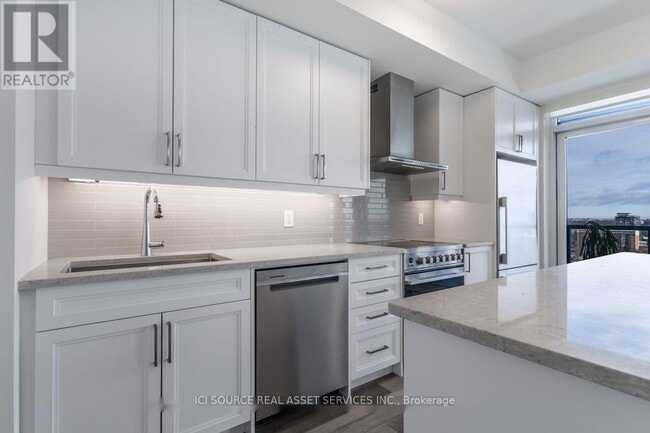 Photo du bâtiment - 500 Brock Ave