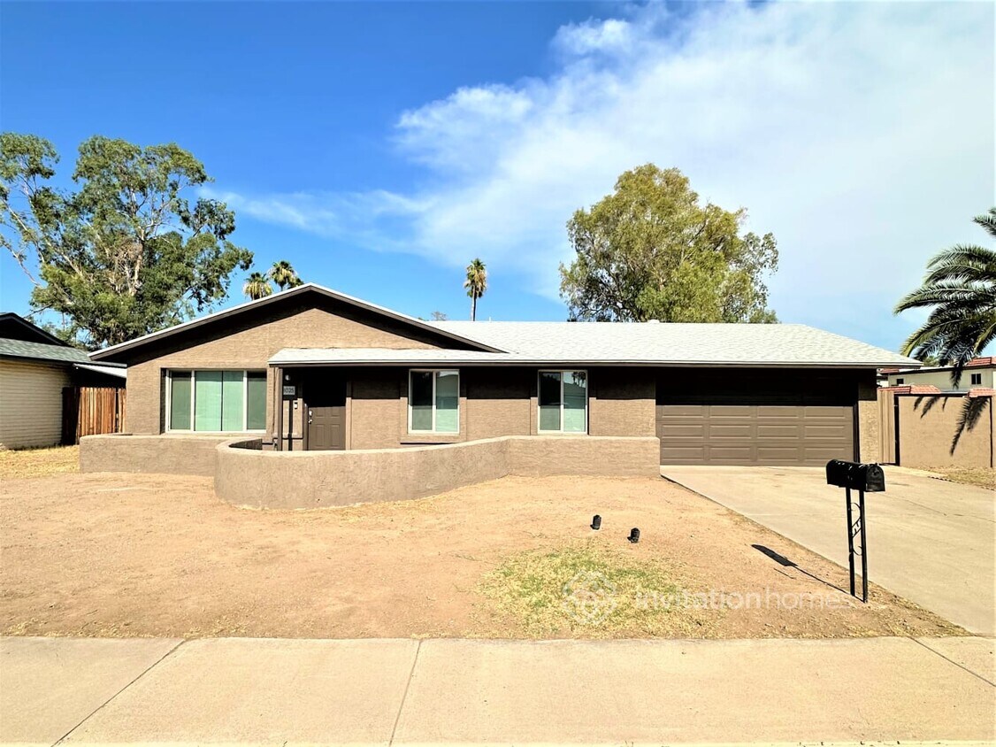 Primary Photo - 18025 N 19th Ln