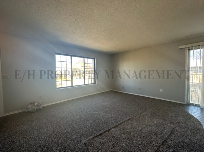 Foto del edificio - 762 N Illinois St