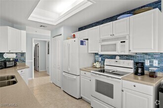 Building Photo - 14817 Laguna Dr