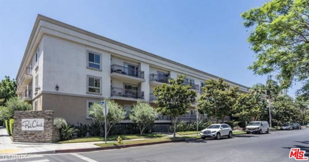 Primary Photo - 2 br, 2 bath Condo - 141 S Clark Dr Apt 417