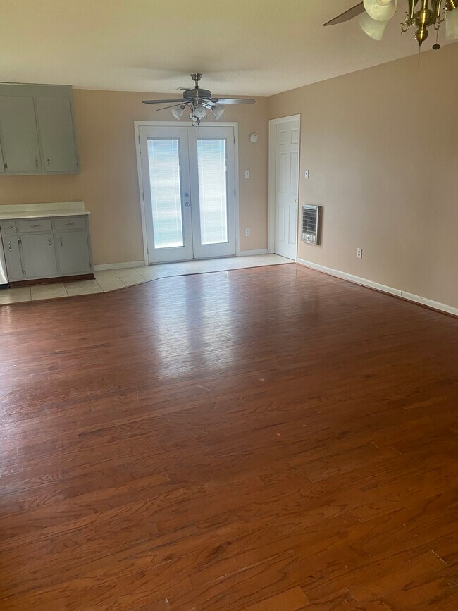 Foto del edificio - 4913 Hwy 36 E