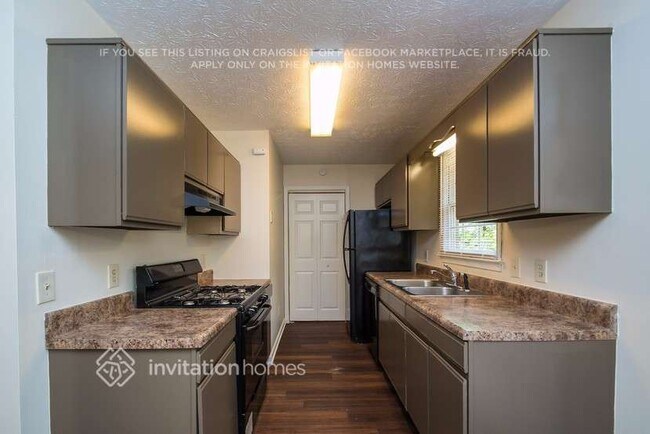Building Photo - 322 Dillon Dr