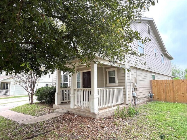 Foto del edificio - 2829 Deerfern Ln
