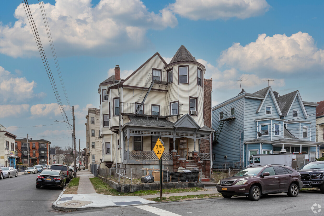 Primary Photo - 202 Buena Vista Ave