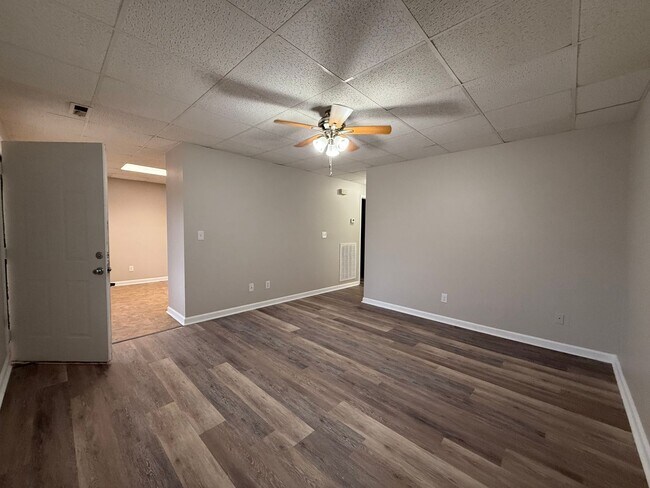 Foto del edificio - 270 Bailey St