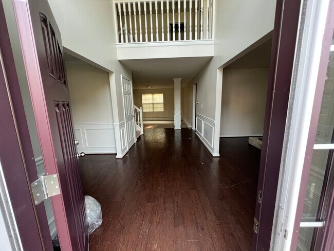 Building Photo - 4294 Defoors Farm Trl