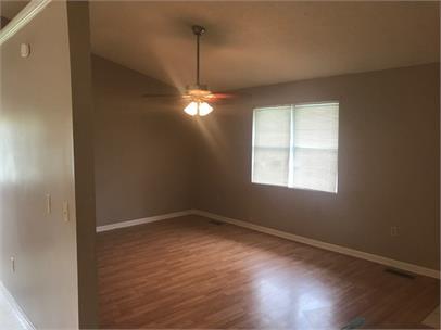 Building Photo - 102 Skyview Dr