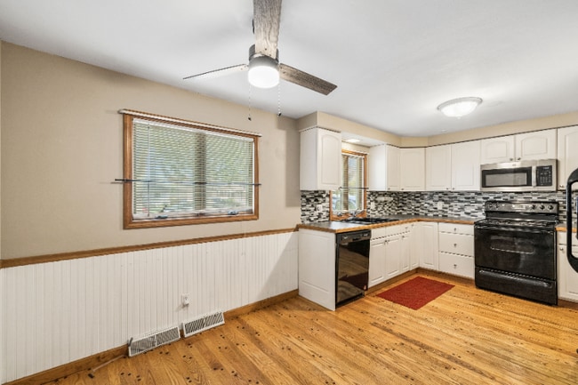 Building Photo - 110 Rosemont Dr