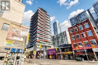 Building Photo - 215 Queen St W