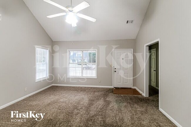 Foto del edificio - 1315 N Hampton Dr