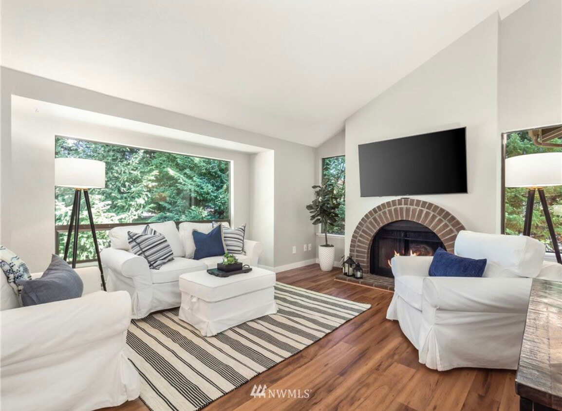 Primary Photo - 705 143rd Ave NE