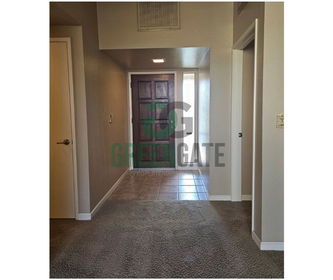 Foto del edificio - 3557 Claremont Ave