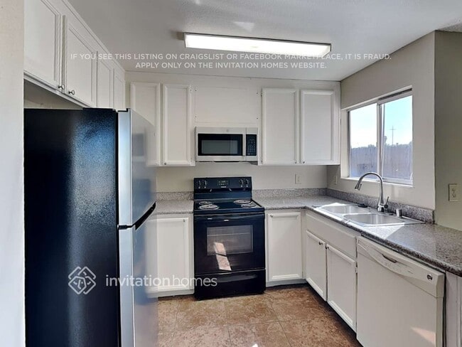 Building Photo - 3442 Chandler Cir