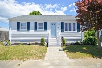 Building Photo - 42 Buttonwood Rd