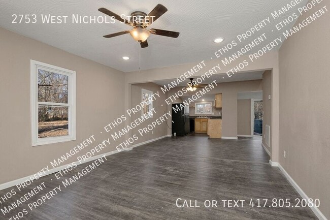 Building Photo - 2753 W Nichols St