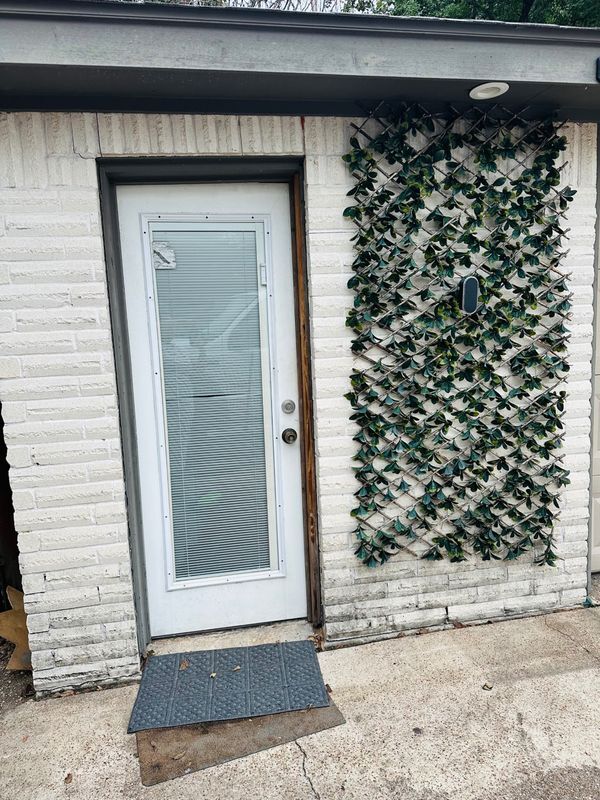 Building Photo - 8507 Wynlea St