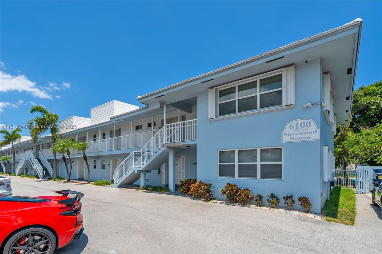 Foto principal - 6100 NE 7th Ave