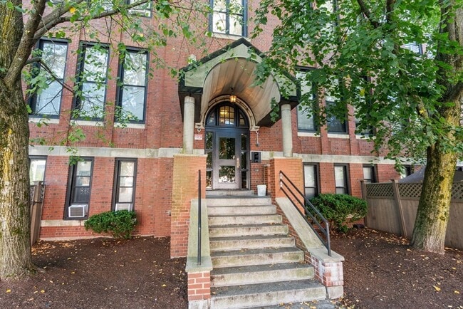 Foto del edificio - 60 Gibson St