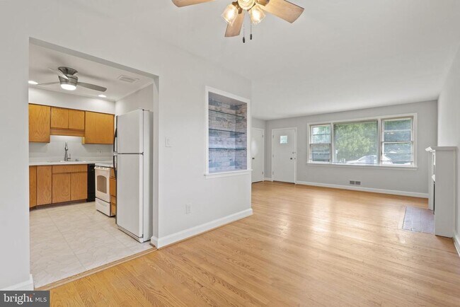 Building Photo - 4108 Orchard Dr