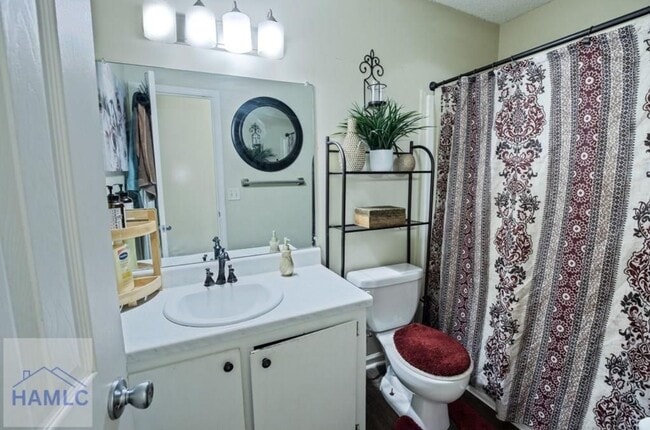 Foto del edificio - Charming 3 Bedroom, 2 Bath Home! Enjoy a c...