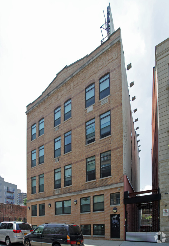Foto del edificio - Grand Avenue Residence