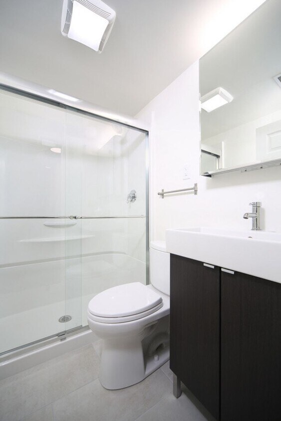 Foto del edificio - Modern 2 Bed in Mission Hill – Private Balcony + In-Unit Laundry – 9/1/26