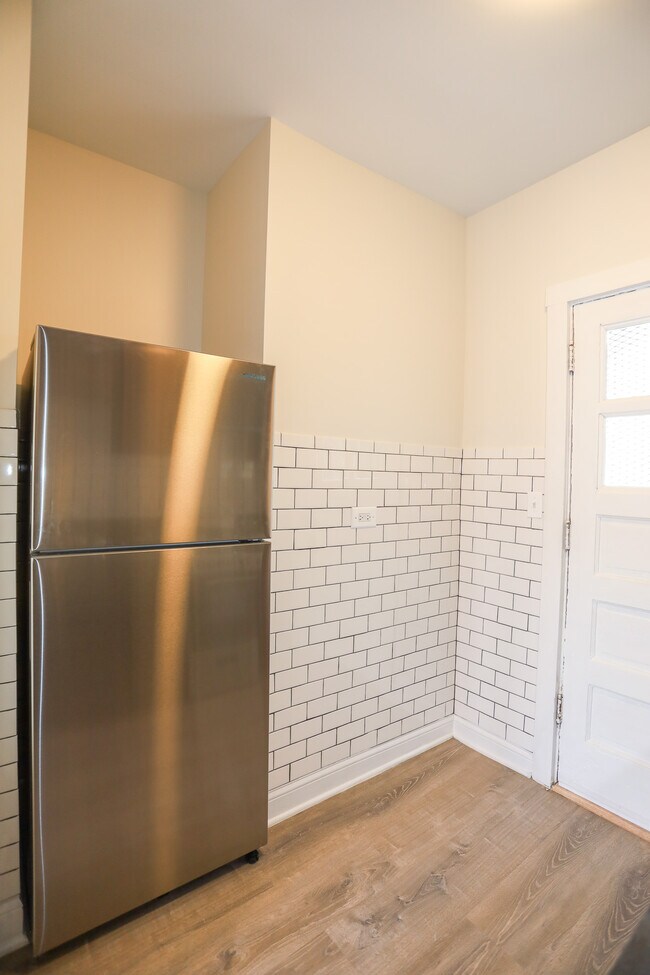 Foto del edificio - 1702 W Albion Ave