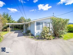 Building Photo - 4009 Burnham Dr