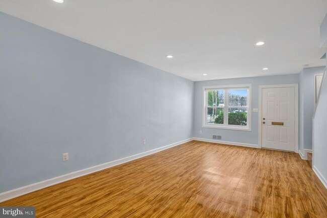 Building Photo - 3605 Edison St
