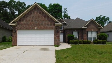 Building Photo - 632 Forest Lakes Dr