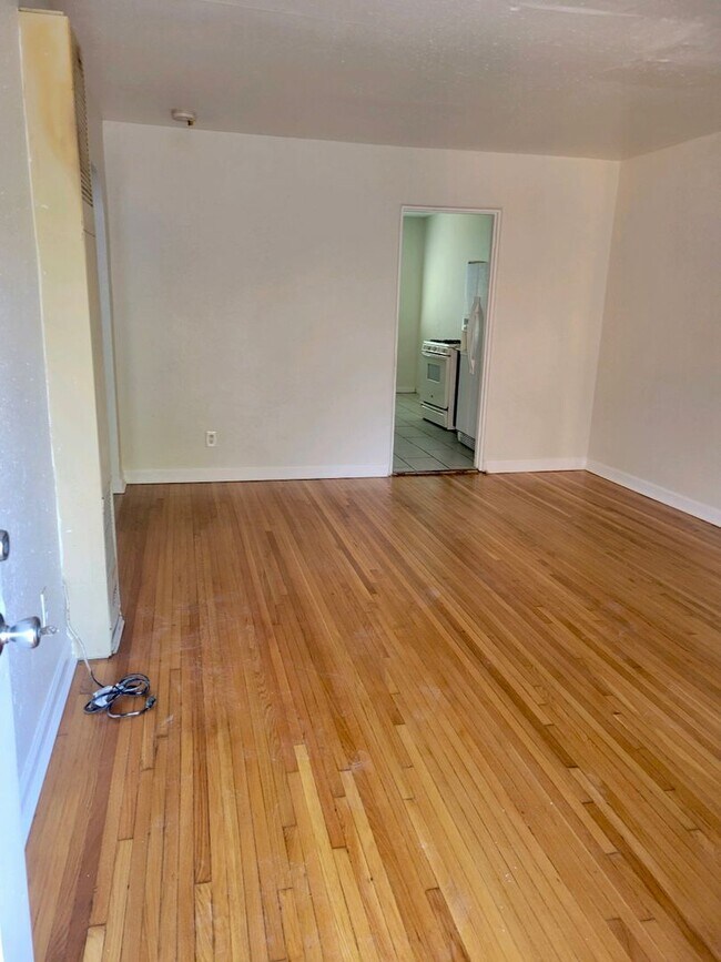 Foto del edificio - Carlisle Property