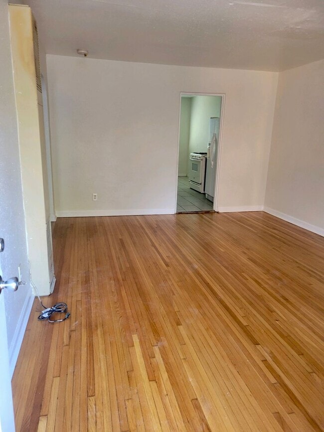 Building Photo - Carlisle Property