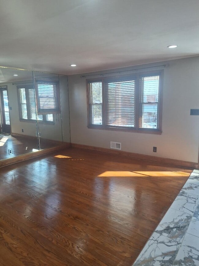 Photo - 5118 Pembroke Ave Townhome