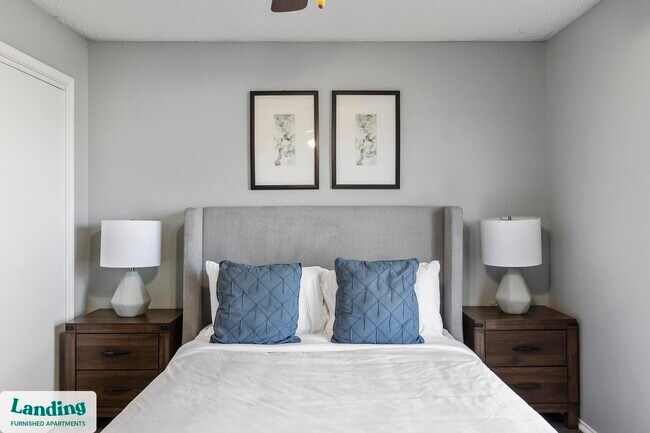 Foto del edificio - 1919 W Tarrant Rd