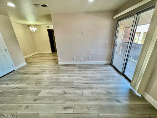 Foto del edificio - 5295 Indian River Dr