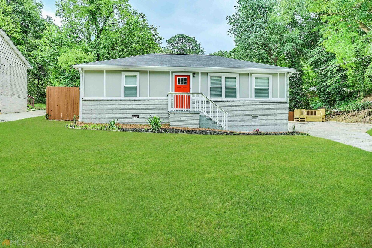 Primary Photo - 2940 Diana Dr SW