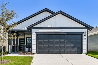 Building Photo - 837 Wisteria Ln Building Photo - 837 Wisteria Ln