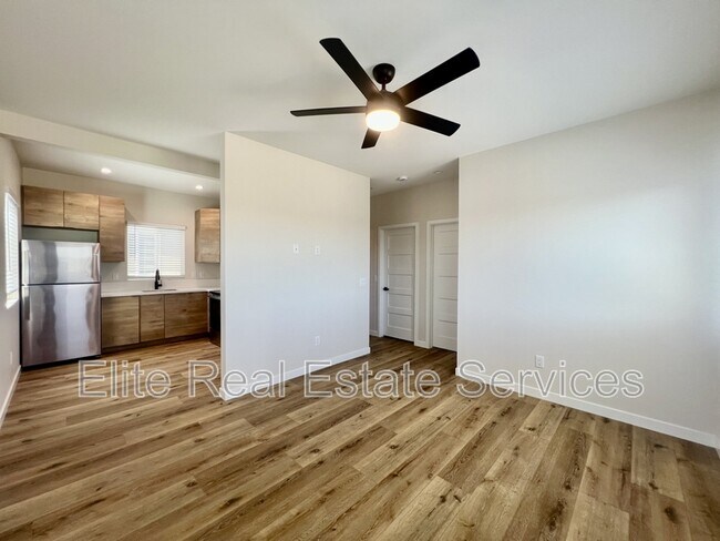 Foto del edificio - 3315 Clairemont Mesa Blvd