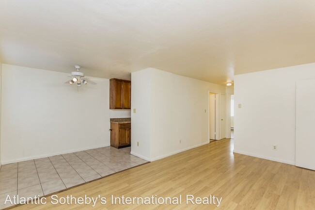 Building Photo - 2 br, 1 bath House - 1801 Bower St. Unit C1