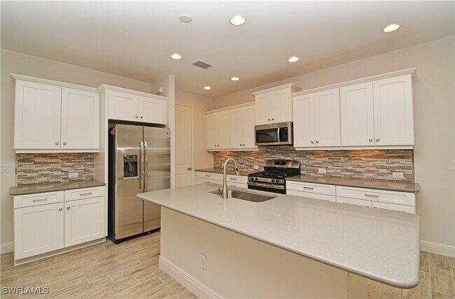 Building Photo - 7602 Cypress Walk Dr