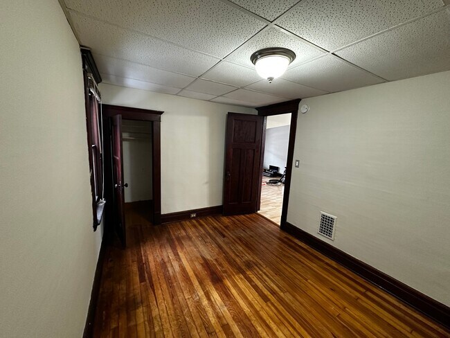 Foto del edificio - 23 Indian Orchard Pl