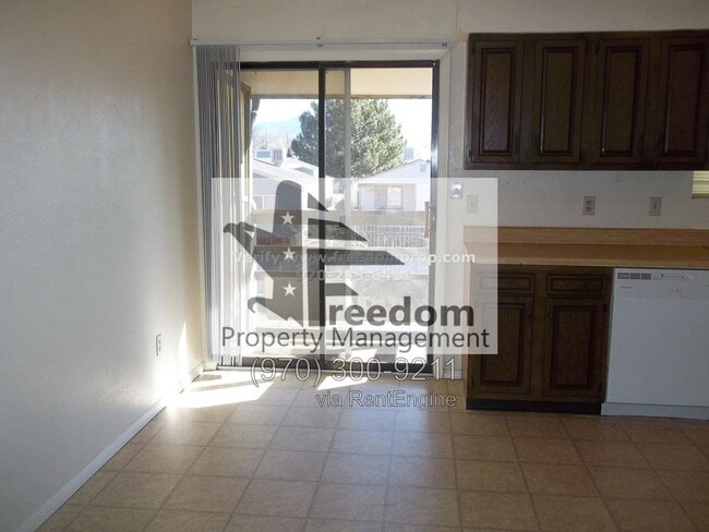 Building Photo - 496-32 1/8 32 1/8 Rd
