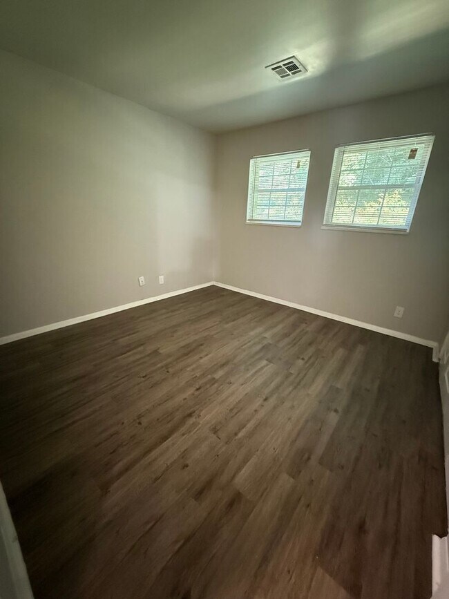 Foto del edificio - 4614 Rolling Ridge Ct