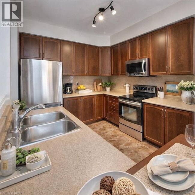 Building Photo - 4646 Thomas Alton Blvd