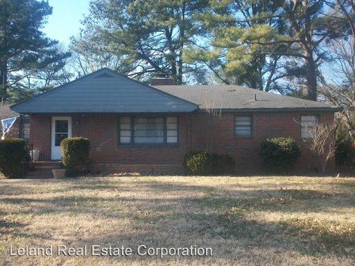 Primary Photo - 5233 S Lake Rd