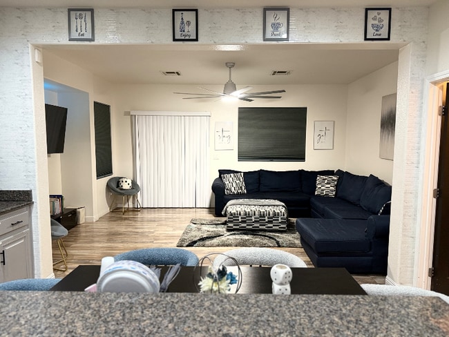 Foto del edificio - 6717 W Correen Hills Ct