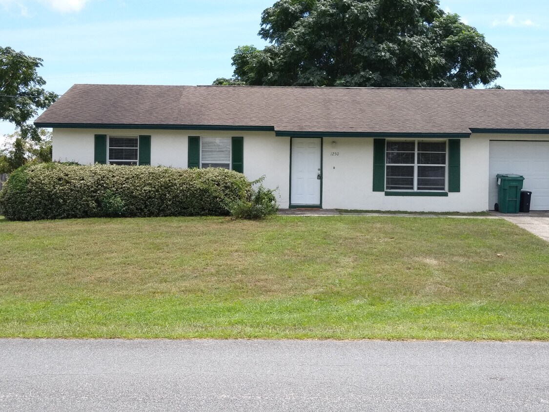 1250 Padgett Cir, Lady Lake, FL 32159 House Rental in Lady Lake, FL