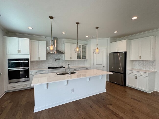 Foto del edificio - 6 Bedroom | 4 Bathroom New Construction Ga...