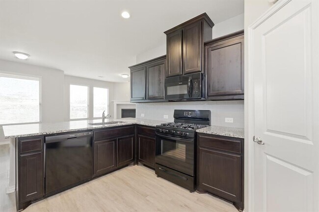 Foto del edificio - 14013 Babbling Brook Dr